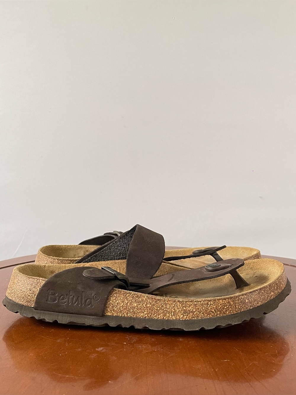 Betula by Birkenstock Brown Leather Gizeh thong sandals | US 8